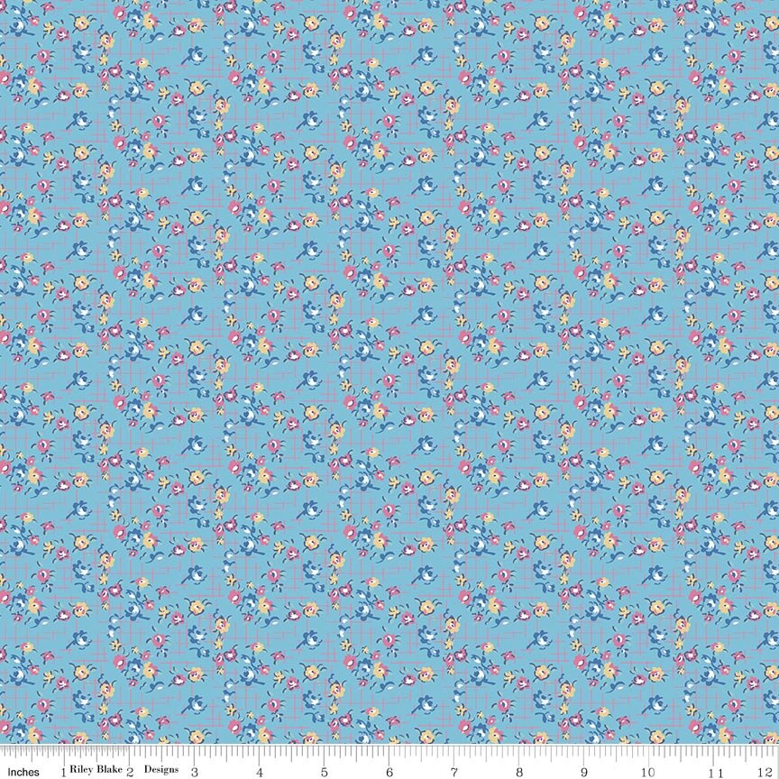 Dear Sweethearts Apron Grid Blue Fat Quarter - Image 2
