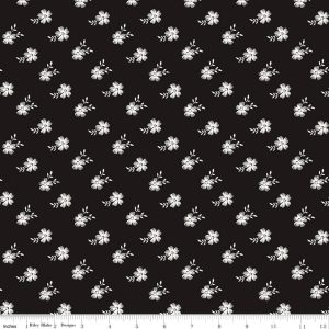 Moonlit Trellis Blossoms Black Fat Quarter
